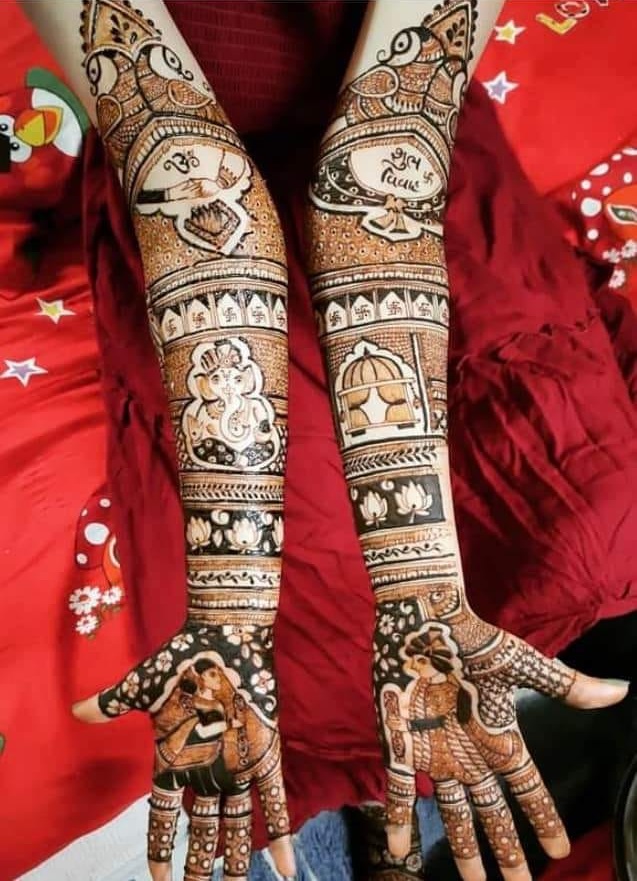 Simple Arabic mehndi for bridesmaids